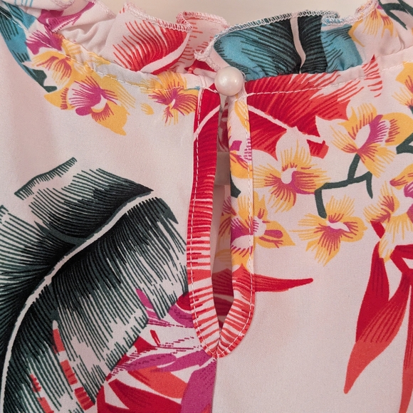 Tropical Print Sleeveless Blouse - Pink and Blue - Picture 3 of 4